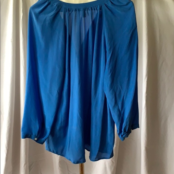 Top - Picture 2 of 2